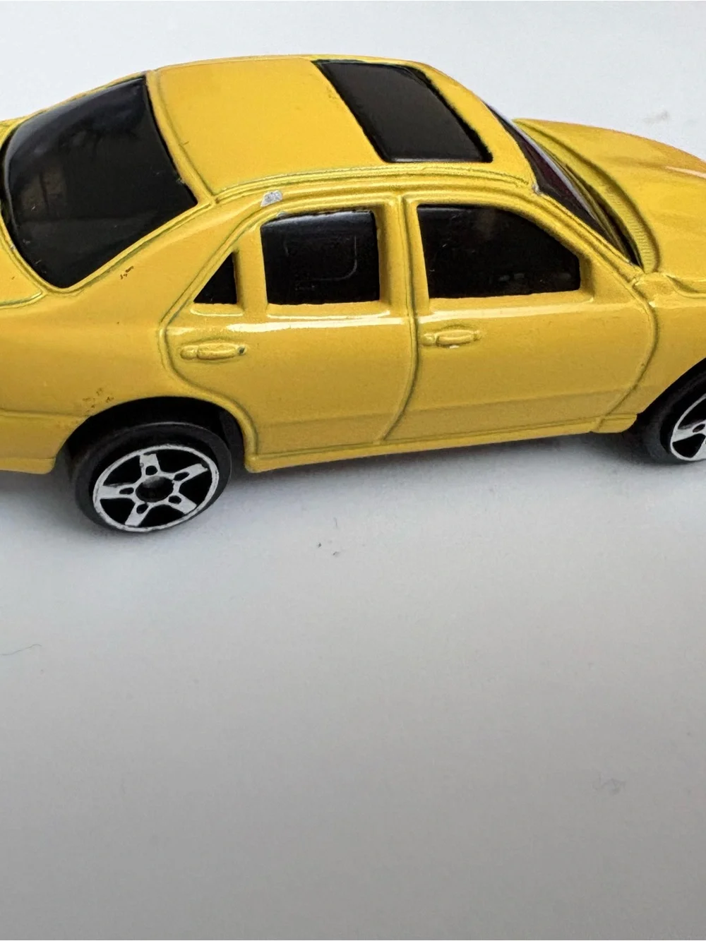 Maisto 1:64 Mercedes-Benz SLK 230 + Lexus IS300 Diecast Car Lot